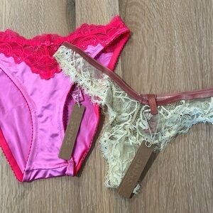 2PK XS SKIMS ROMANTIC LACE UNDIES SET